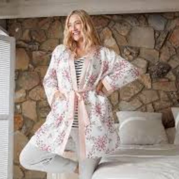 Morgan Lane Robe, Allie in White Floral, L/XL, Brand New - Picture 4 of 10